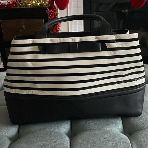Kate Spade Elena Chelsea Park Purse - Picture 3 of 16